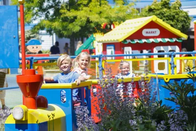 kids on LEGOLAND LEGO DUPLO express