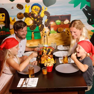 LEGOLAND® Holiday Village - Restaurants - Pirates Tavern
