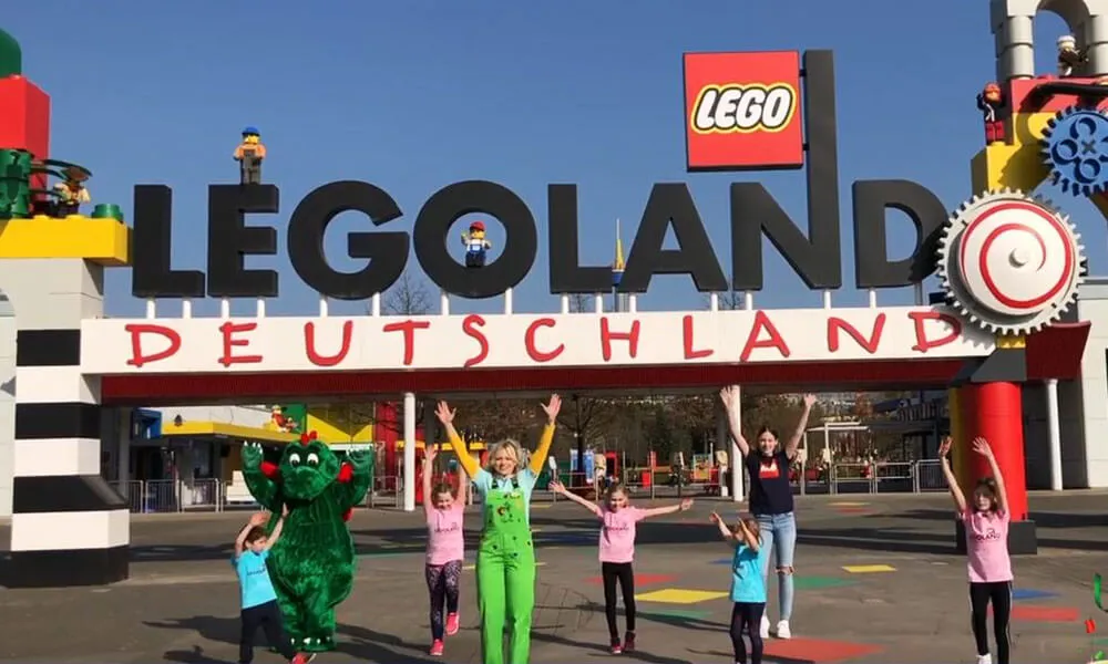20 Jahre LEGOLAND Deutschland Olli Und Der LEGOLAND Tanz
