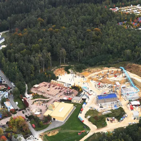 LEGOLAND Achterbahn LEGO MYTHICA Luftaufnahme