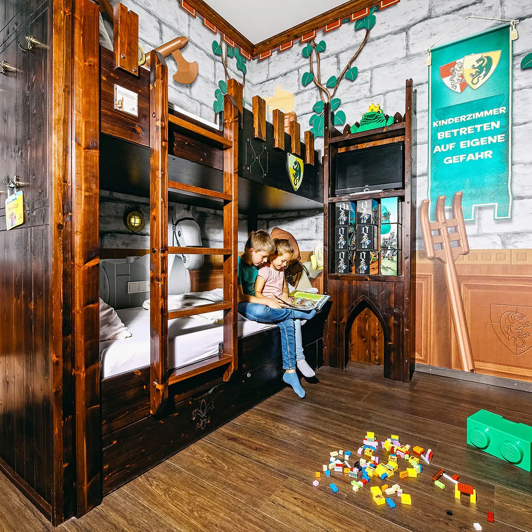 LEGOLAND Holiday Village - Castles  - Knight's castle - Children's room