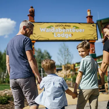 LEGOLAND® Holiday Village - Forest Adventure LodgeTM