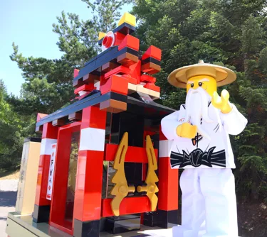 LEGOLAND Parade neuer NINJAGO Parade Wagen